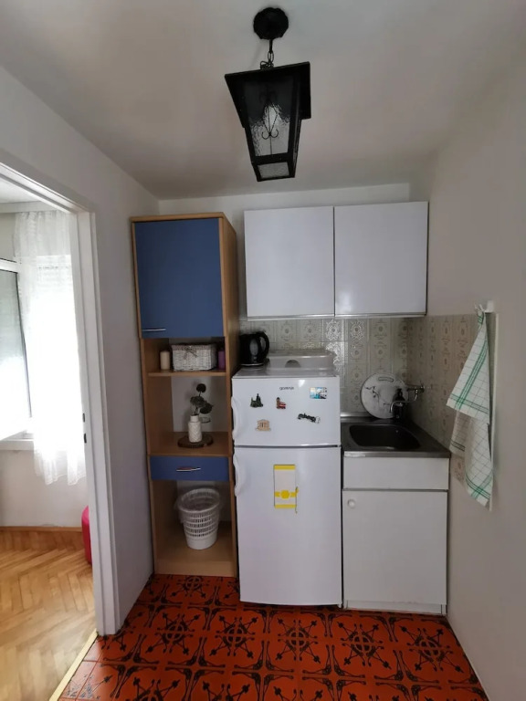 Authentic apt in Stone House, at the top Location