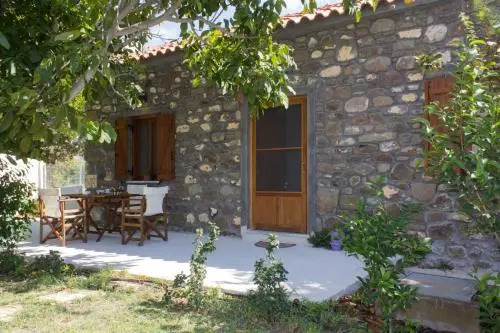 Perivoli Stone house
