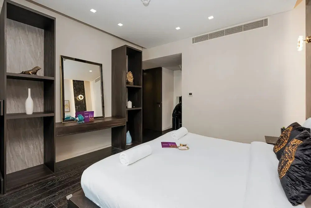 High End Luxury Stay with Full Palm Jumeirah View