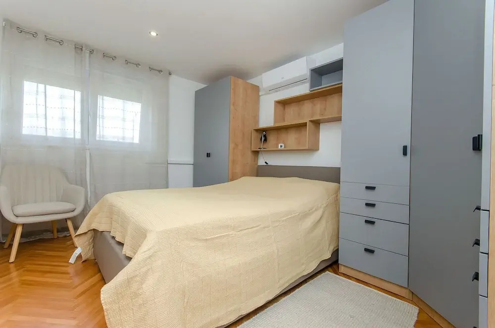 Sunny City Apartment