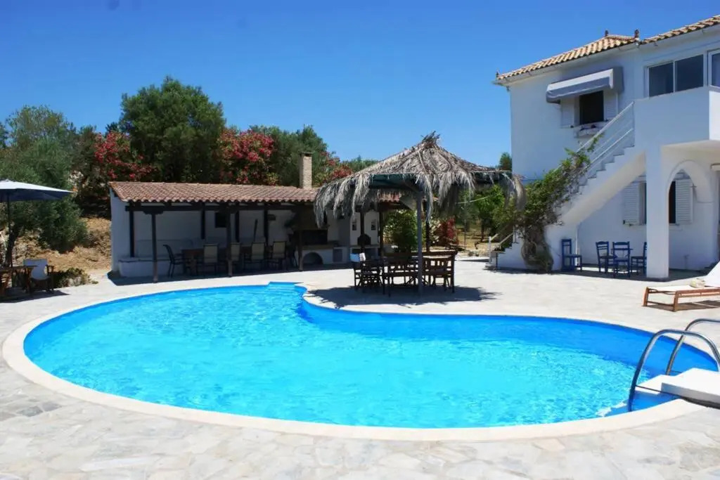 Nonas House