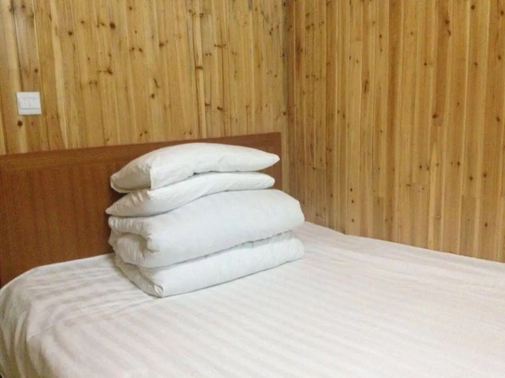 Wuzhen Zhenshui Gelou Inn