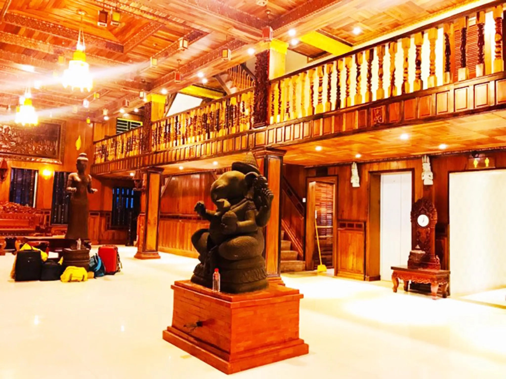 Hello Cambodia Boutique