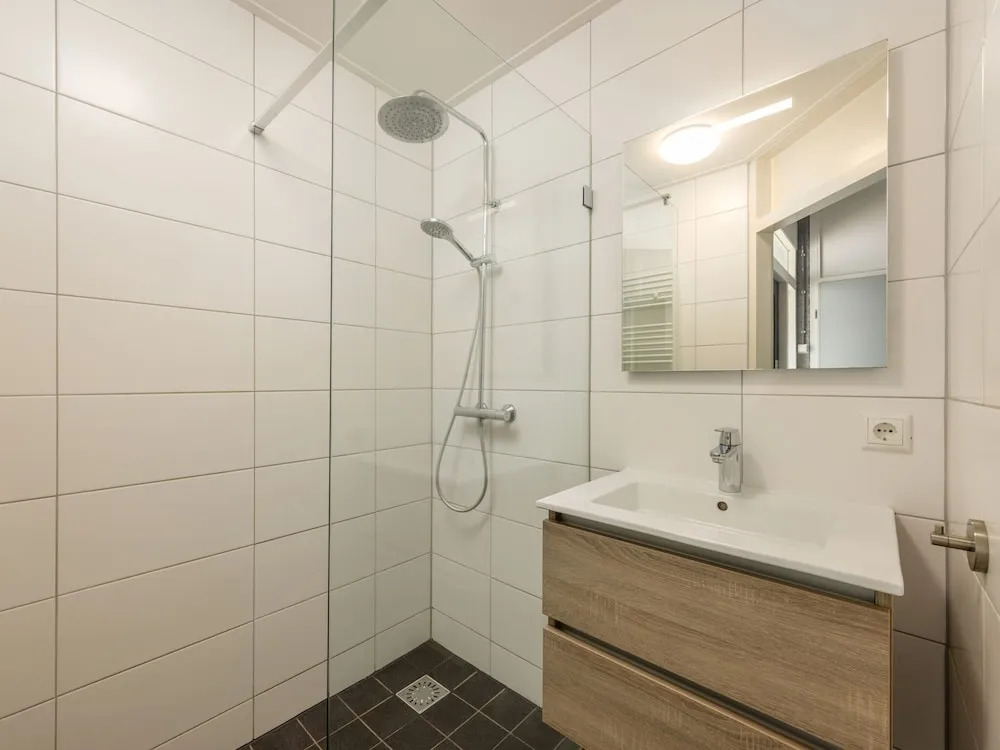Restyled Bungalow with Dishwasher near Nature Reserve