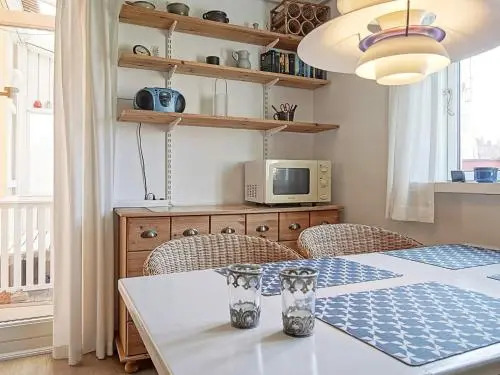Two-Bedroom Holiday home in Svaneke 5