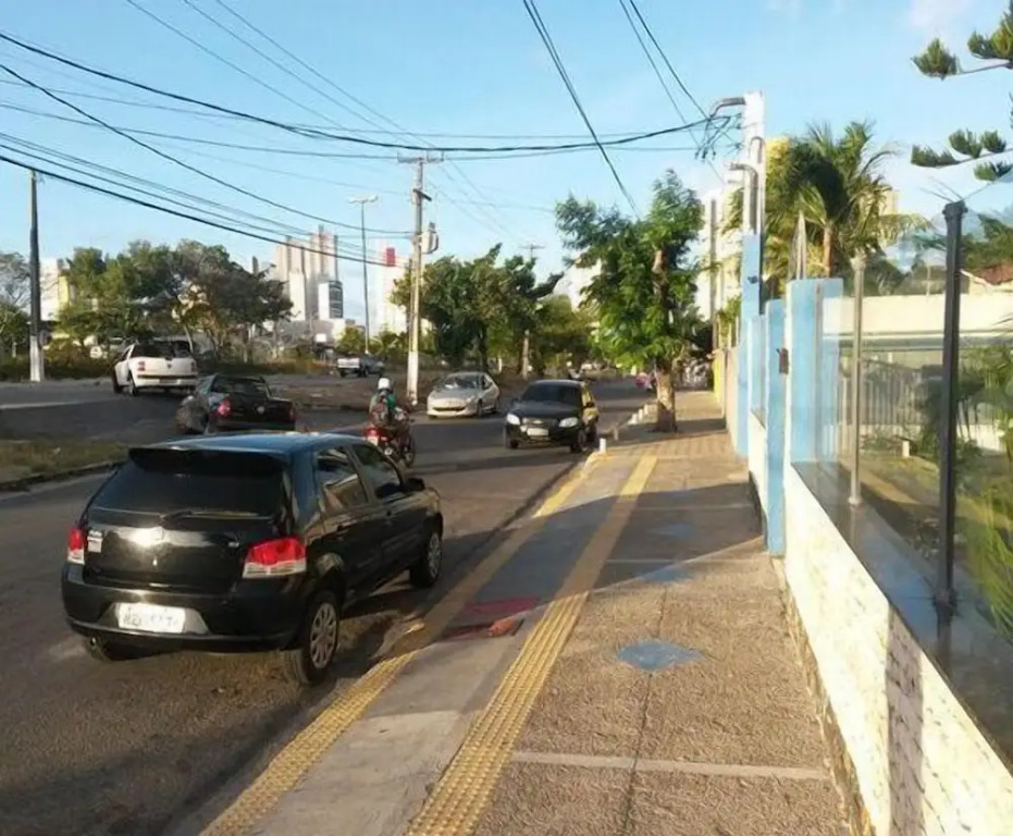 Aconchegantes Flats, 1 e 2 qtos, em Ponta Negra
