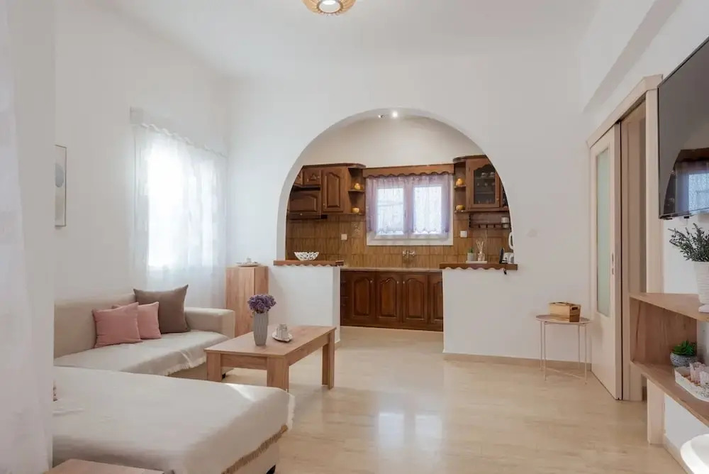 Naousa Central House Paros