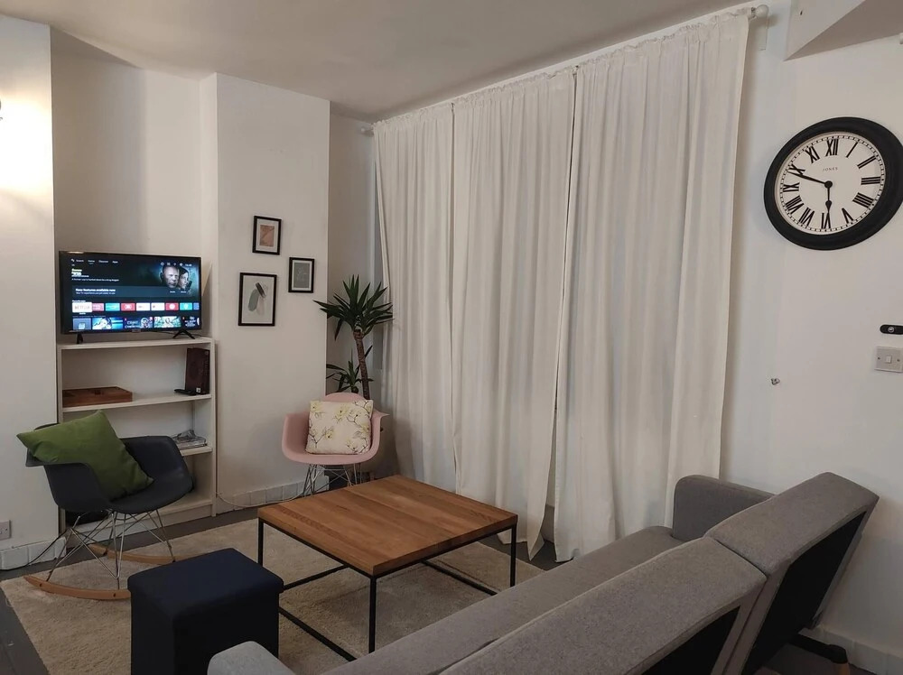 Cosy 2BD Coastal Retreat Folkestone Leas