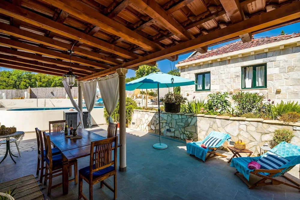 Dubrovnik Chalets - 2 Charming Stone Houses