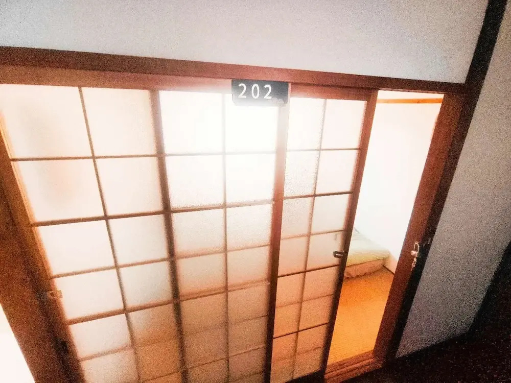奈良清舎 事故防止の観点から18歳-55歳の方限定 最低2泊 For guests aged18-55only, two nights at least