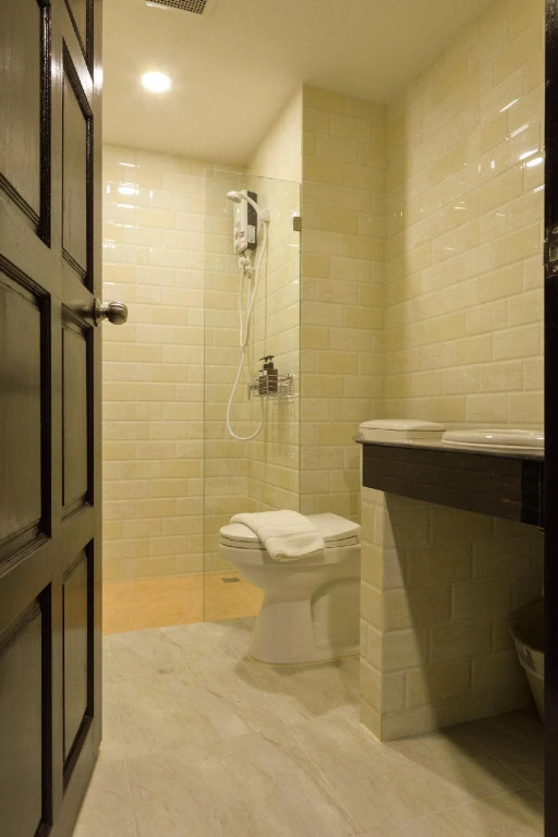 B and Y Residence