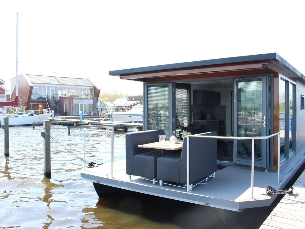 Harbour Lodge at Uitgeestermeer View