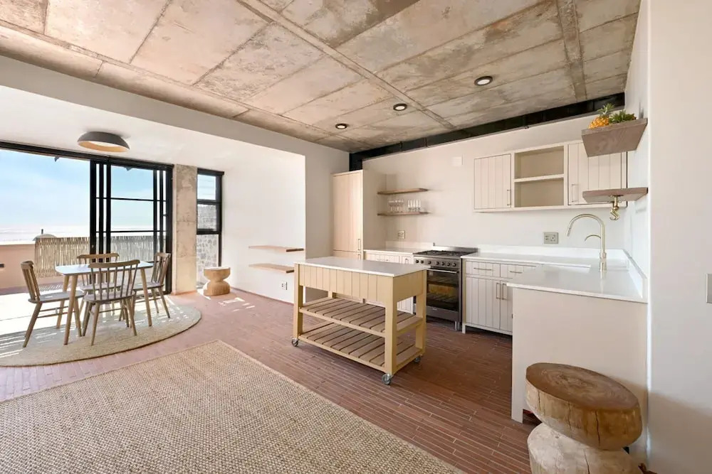 Elegant Camps Bay One Bed Eco Pool Modern