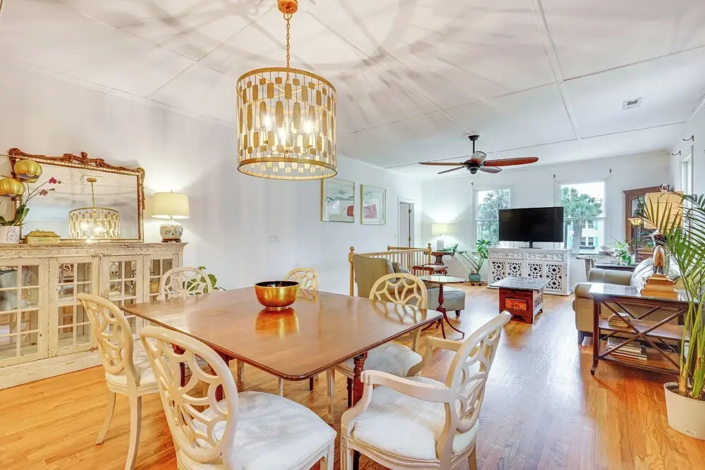 Isle of Palms Getaway w/ Patio, Walk to Beach!