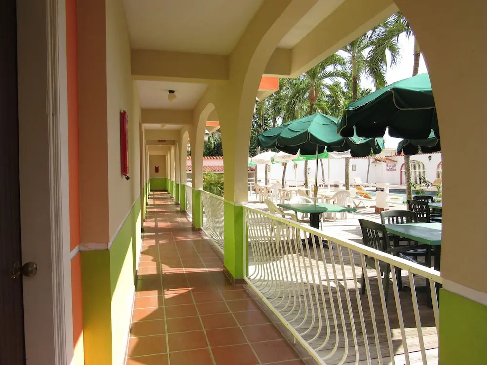 Hotel Perichis