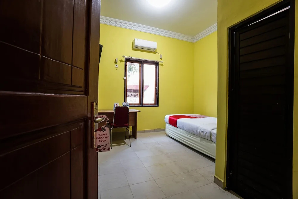 OYO 2486 Bahana Guest House