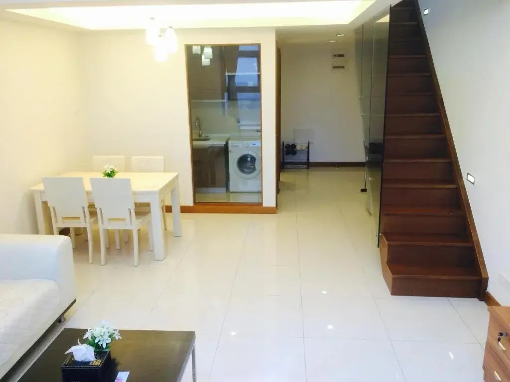 Aisi Home Inn