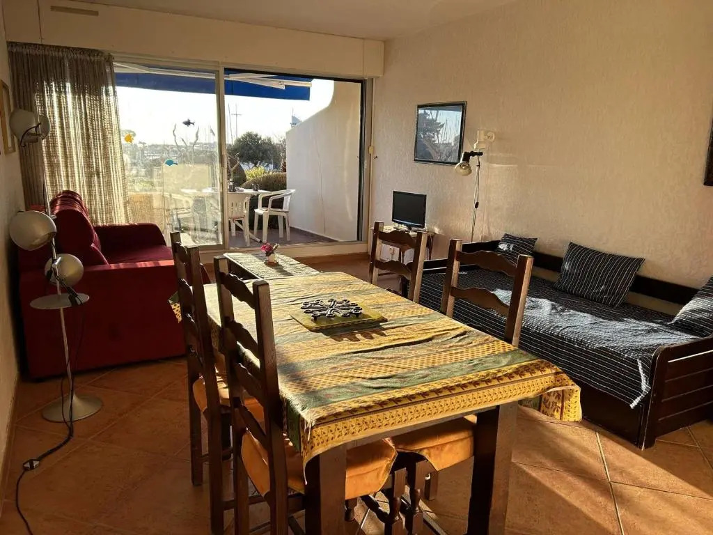 Appartement Port Camargue, 1 Pièce, 4 Personnes - Fr-1-250-41