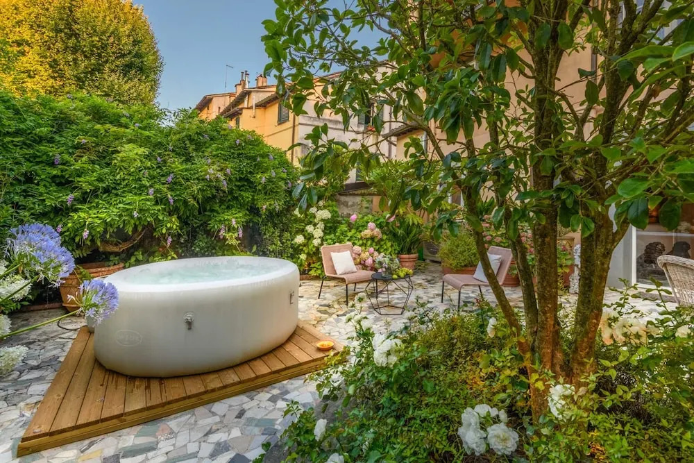 The Garden Lodge in Lucca
