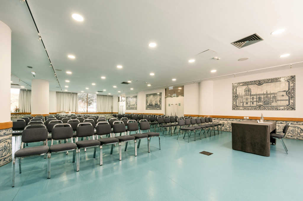 Holiday Inn Lisbon-Continental by IHG