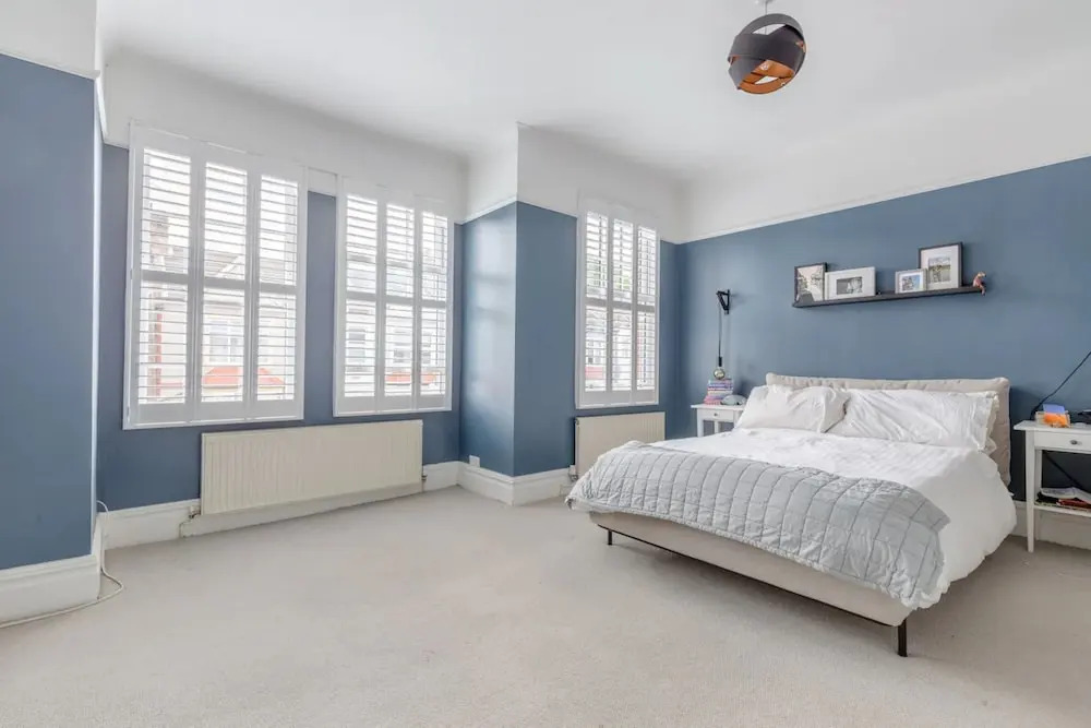 Spacious 2 Bedroom Home in Lewisham