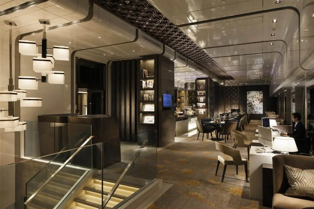 Royal Plaza Hotel