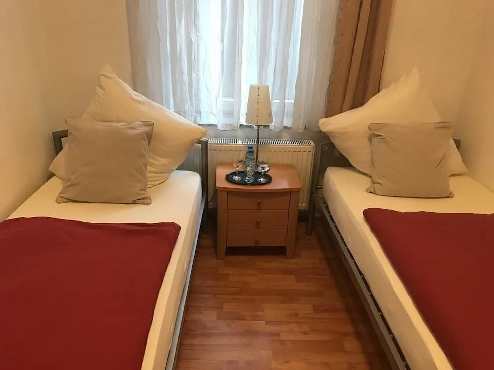 Kölnotel Hostel, Apart & Suite