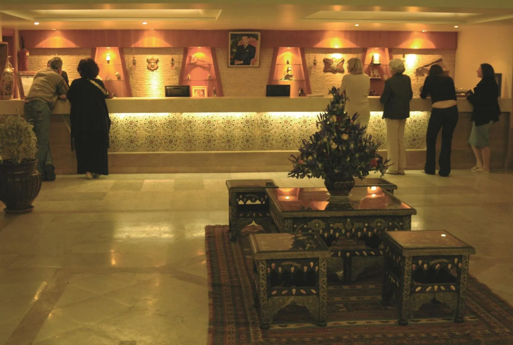 Intouriste Hotel & Suites