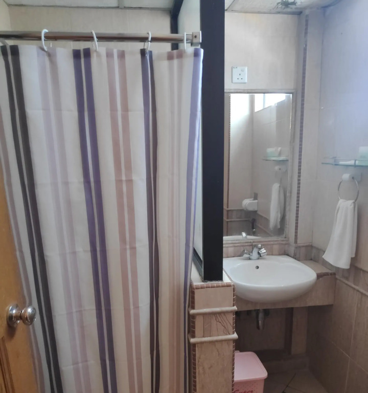 Flora Place Hotel