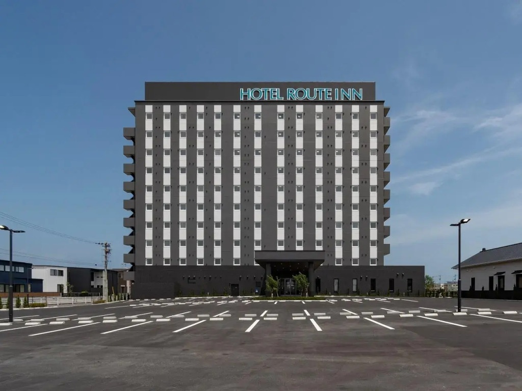 Hotel Route Inn Tokushima Airport -Matsushige Smartinter
