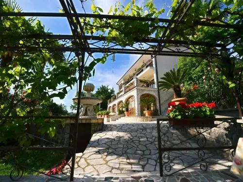 Villa Klarić - Bed & Breakfast