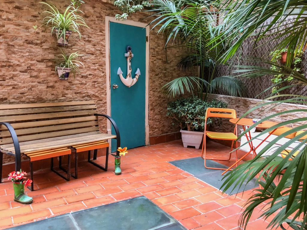 La Isla Hostal