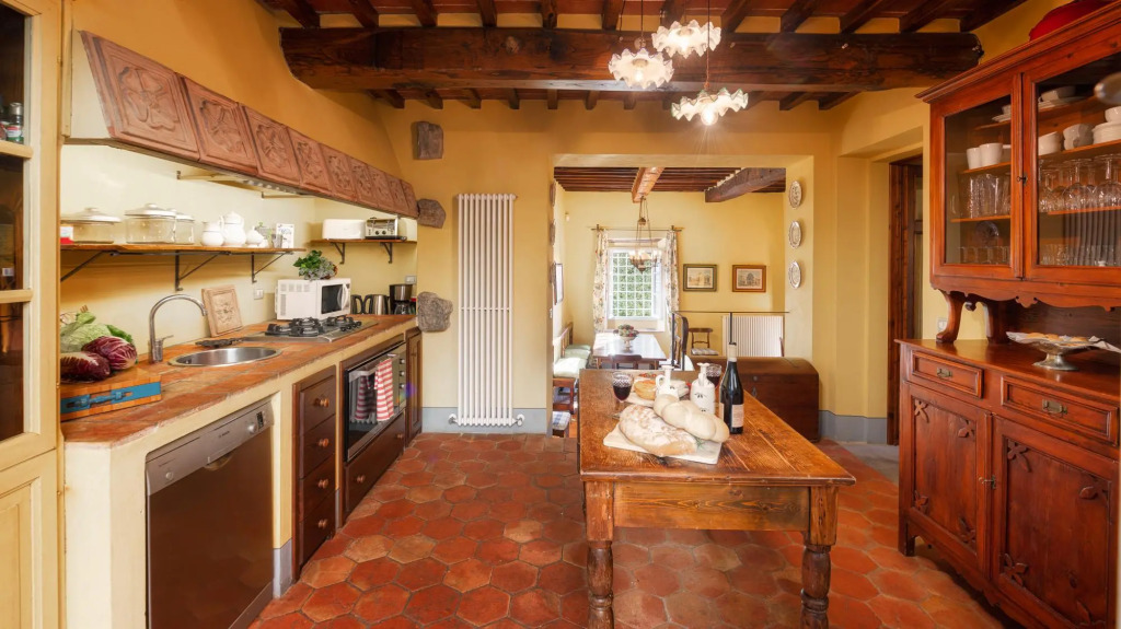VILLA PRIMO SOLE 22, Emma Villas