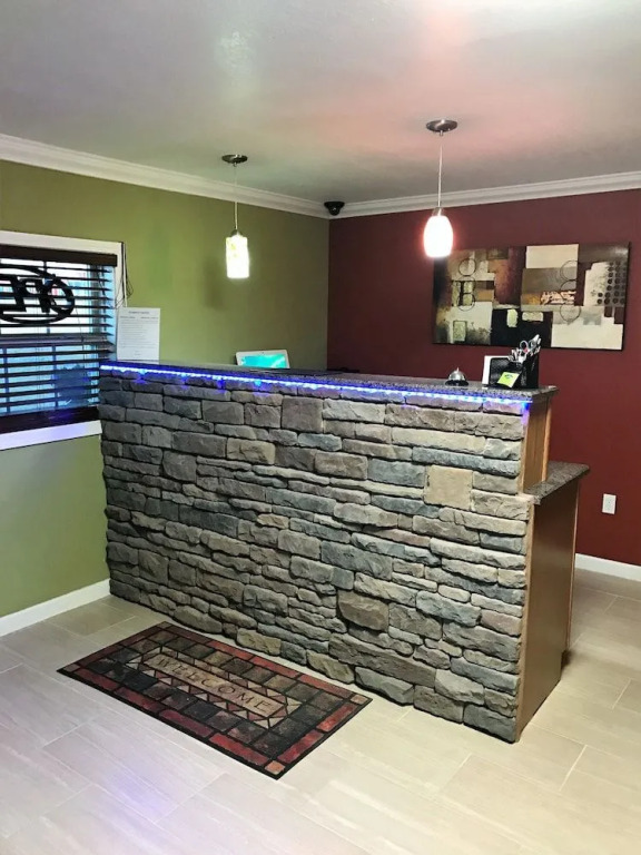 Budget Inn