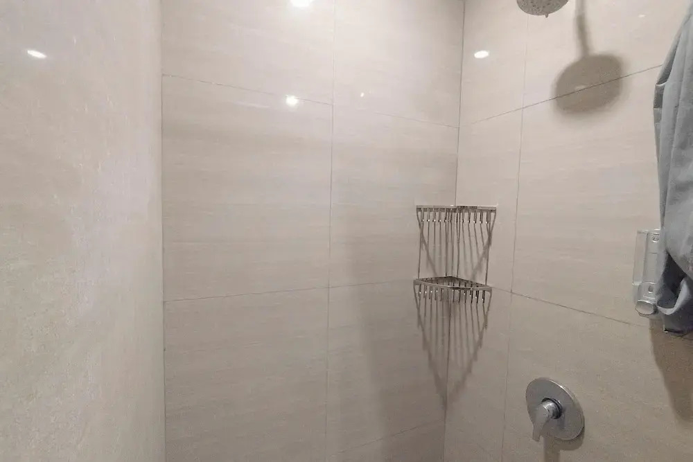 2Br Near Marvell City Mall At Linden Apartment