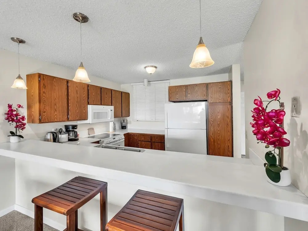W Villas E104 condo