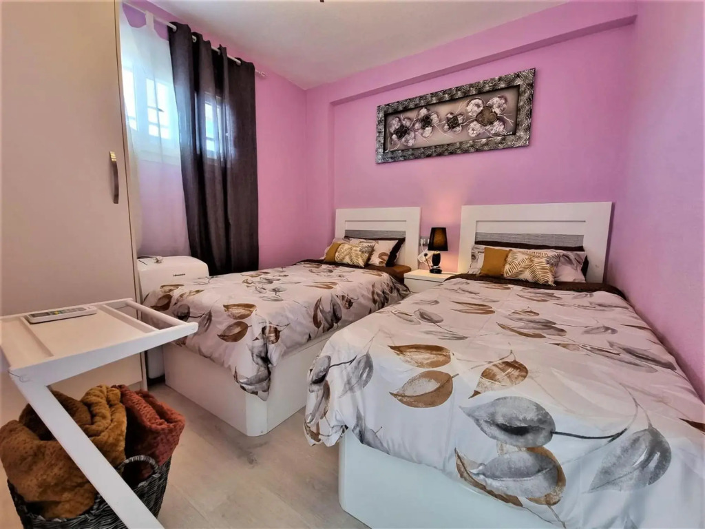 2-Schlafzimmer-Penthouse-Apartment mit frontalem Meerblick