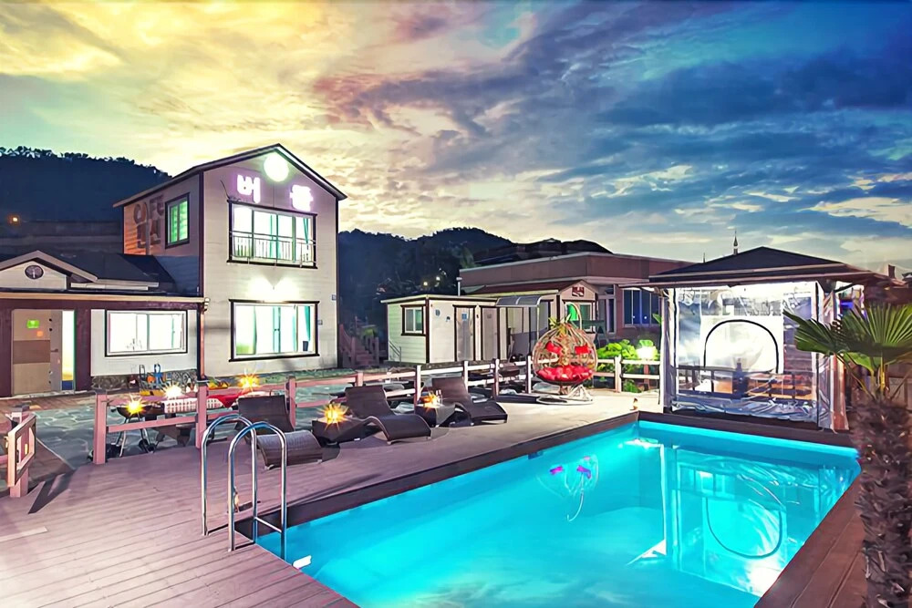 Geoje Willow Tree Pension