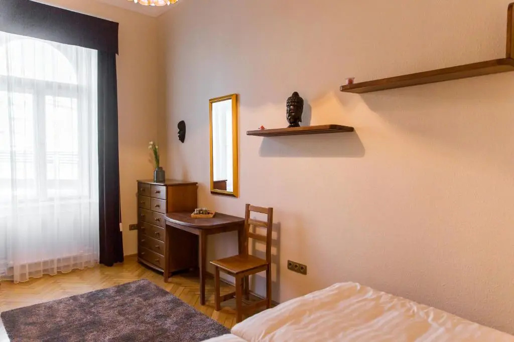 East Private Rooms