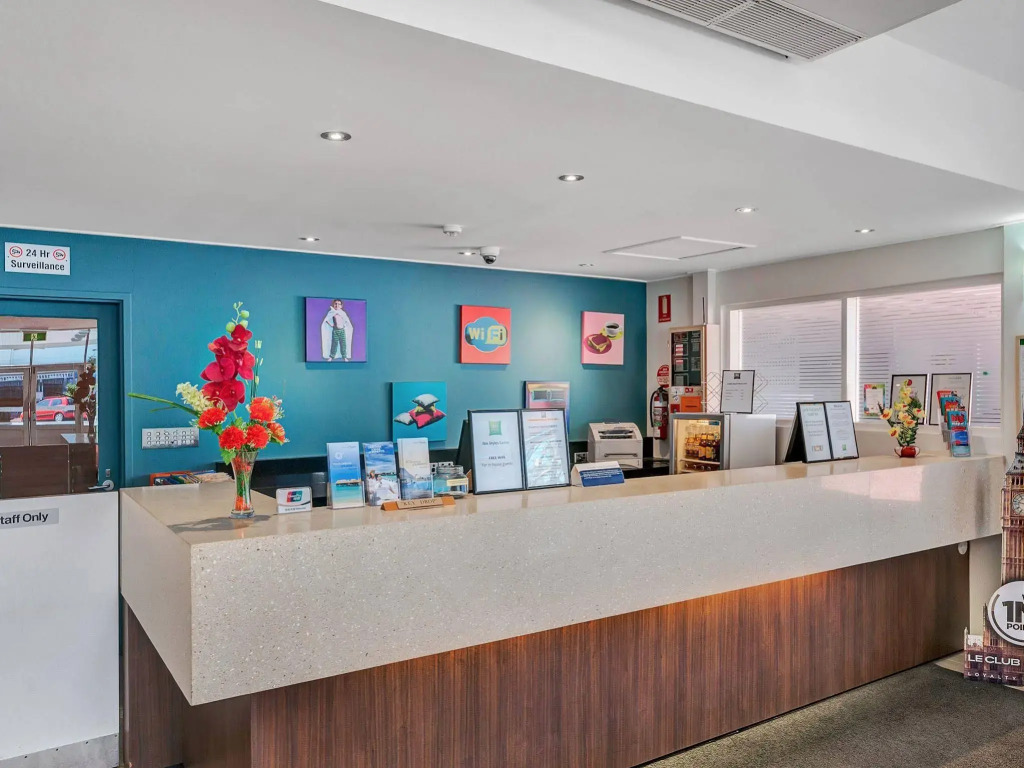 Mercure Cairns