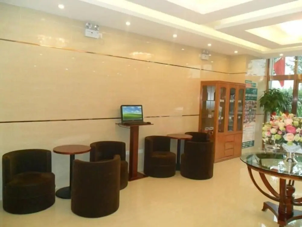 GreenTree Inn Tianjin Wuqing Jingbin Industrial Park Chengwang Road Express Hotel