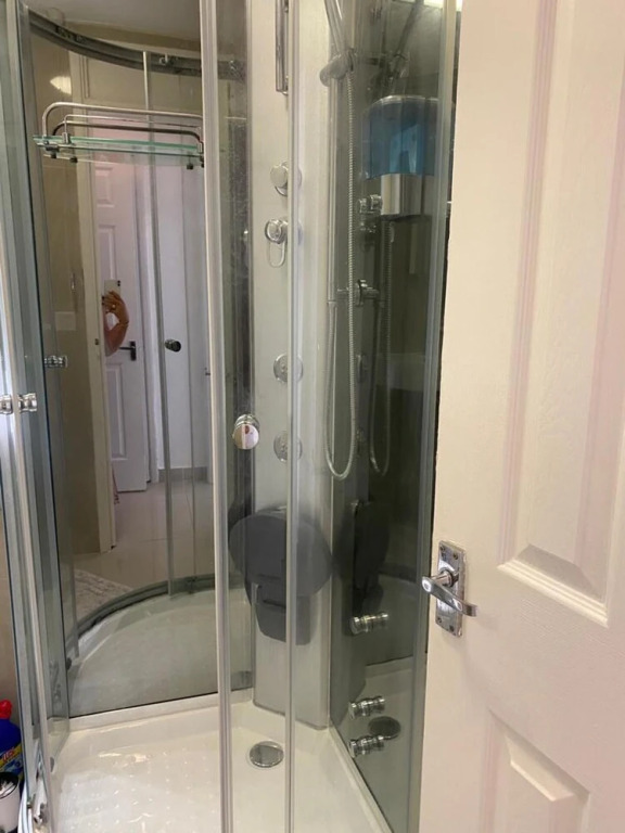 Charming 1-bed Apartment in Chigwell