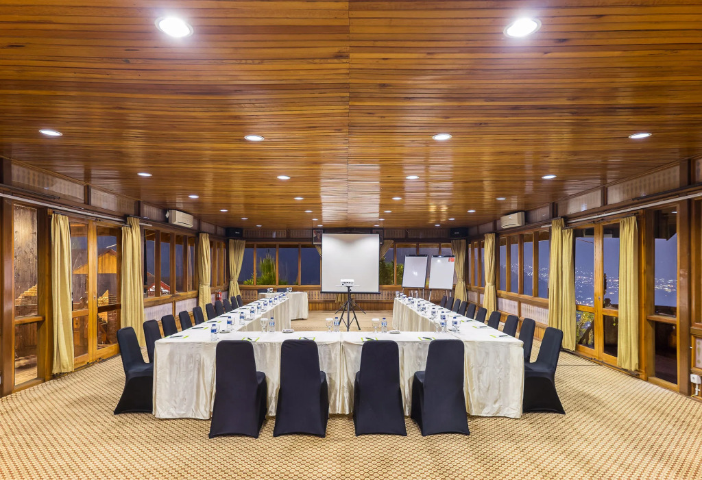 Jambuluwuk Convention Hall & Resort Batu