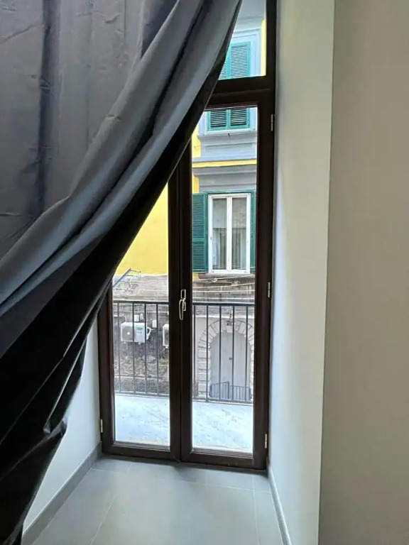 3 Rooms Chiaia