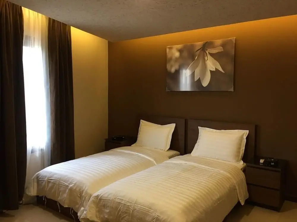 Al Ramla Al Hamra Furnished Units