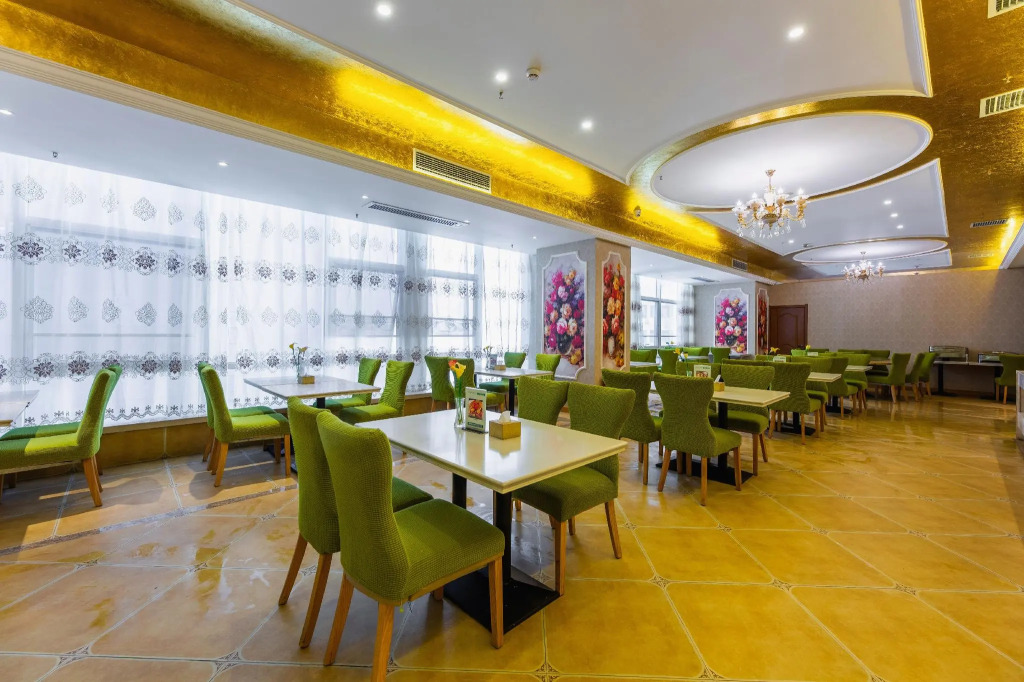 Vienna International Hotel (Yichang East Railway Station)