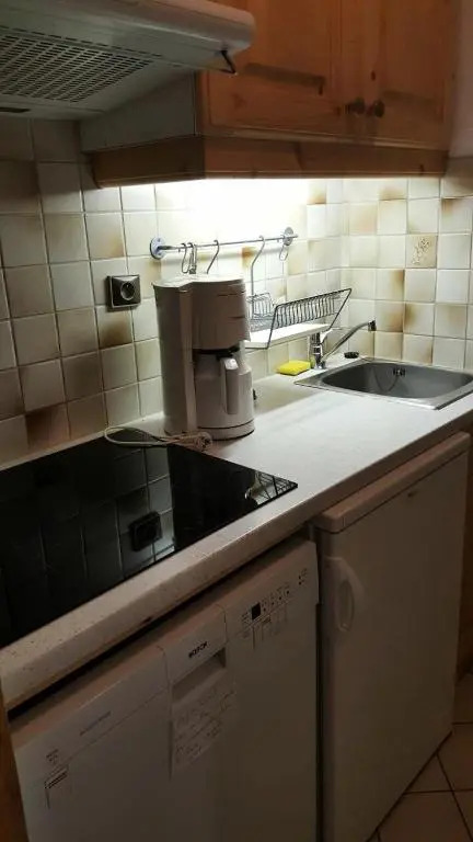 Résidence LAUZES - 2 Pièces pour 5 Personnes 64