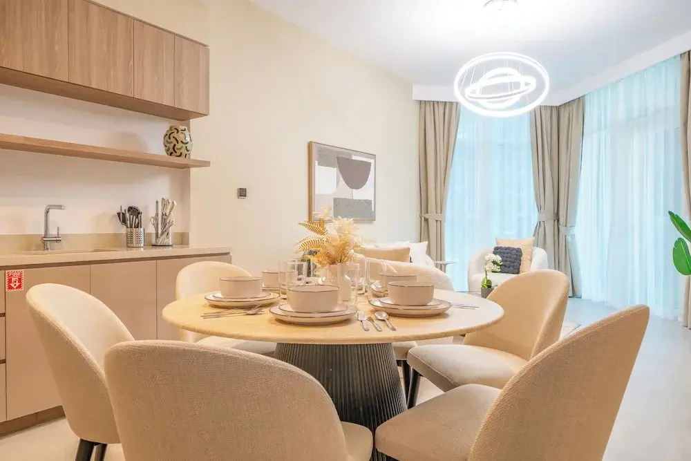 Impressive 2BR Apt with Premium