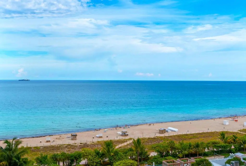 1 bedroom Ocean View located at 1 Hotel and Homes South Beach -906