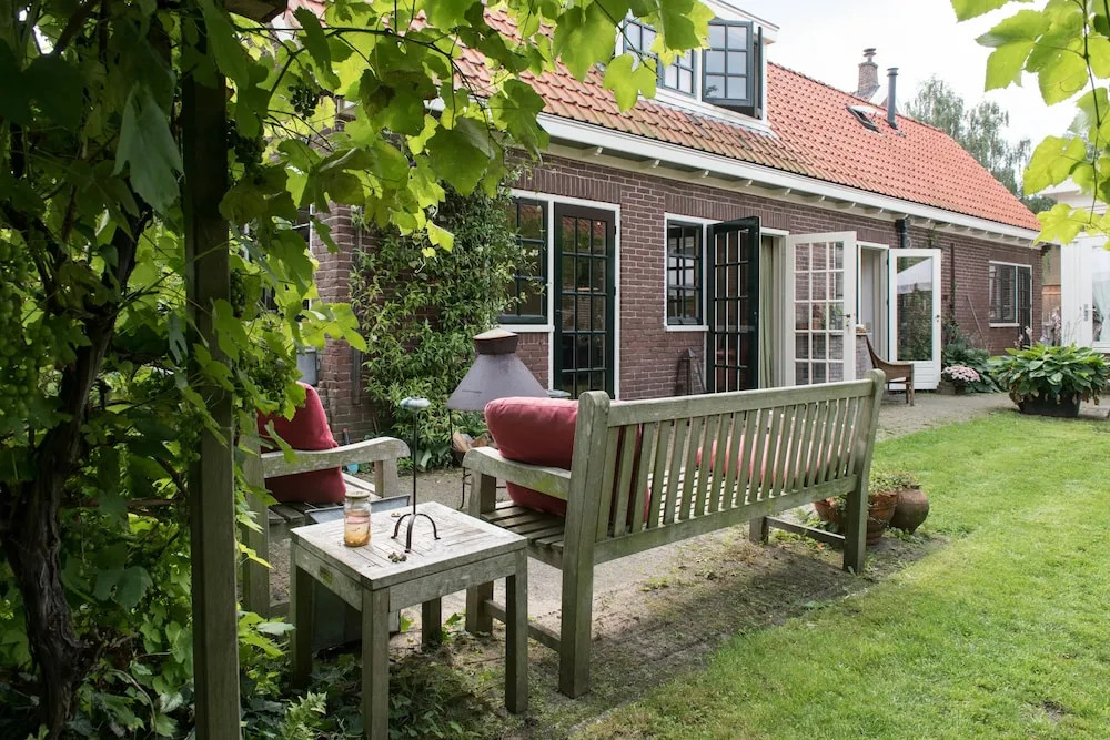 The Lazy Lodge